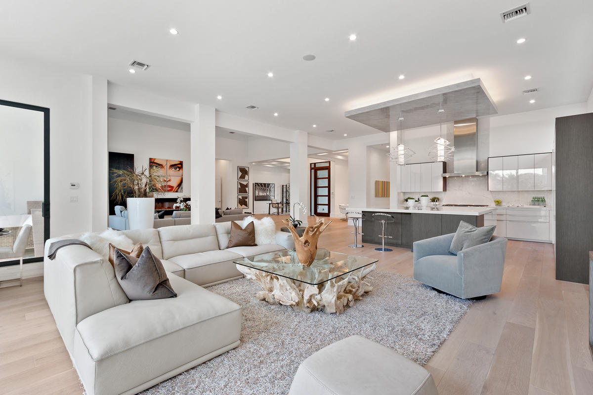 ROYAL PALM YACHT & COUNTR - Residential