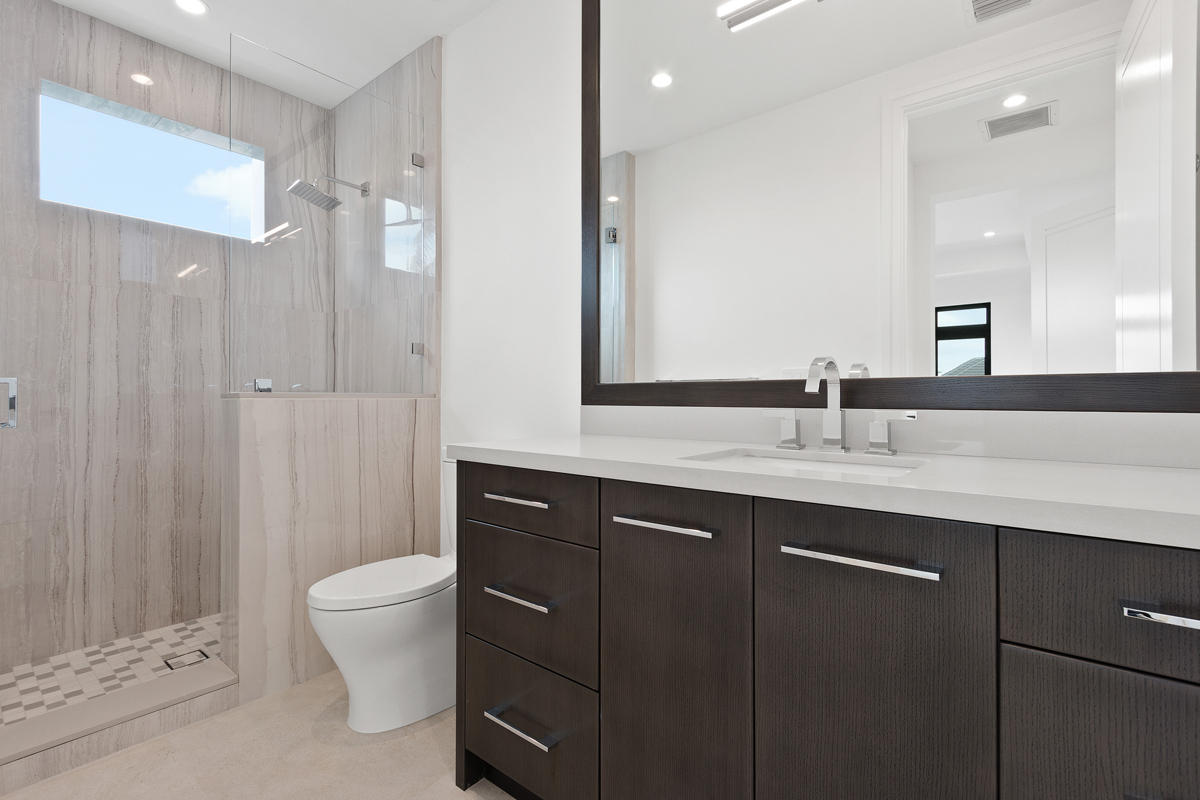 ROYAL PALM YACHT & COUNTR - Residential