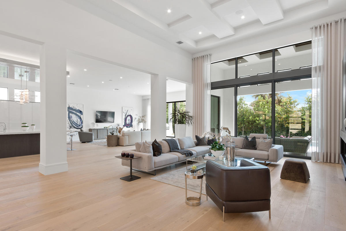 ROYAL PALM YACHT & COUNTR - Residential