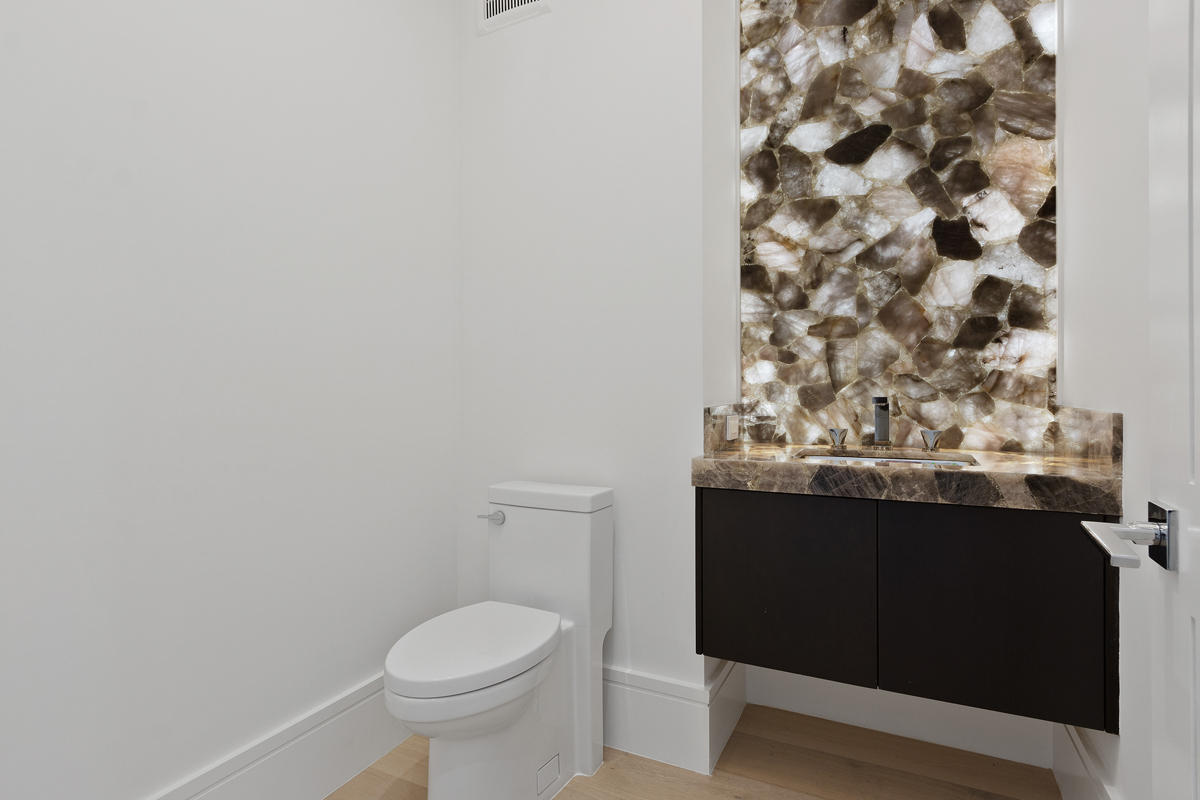 ROYAL PALM YACHT & COUNTR - Residential