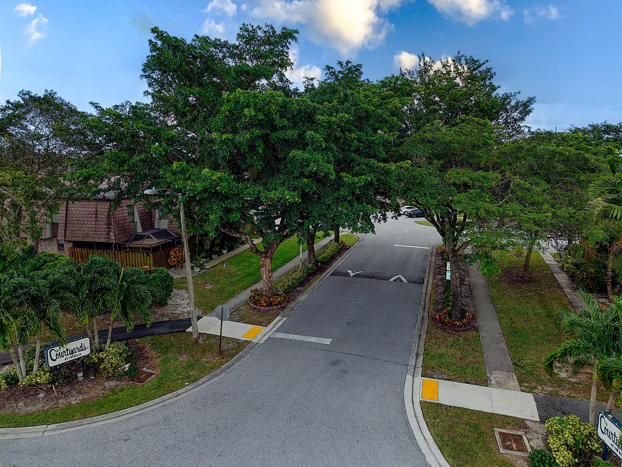 COURTYARDS AT BOCA II - Residential Lease