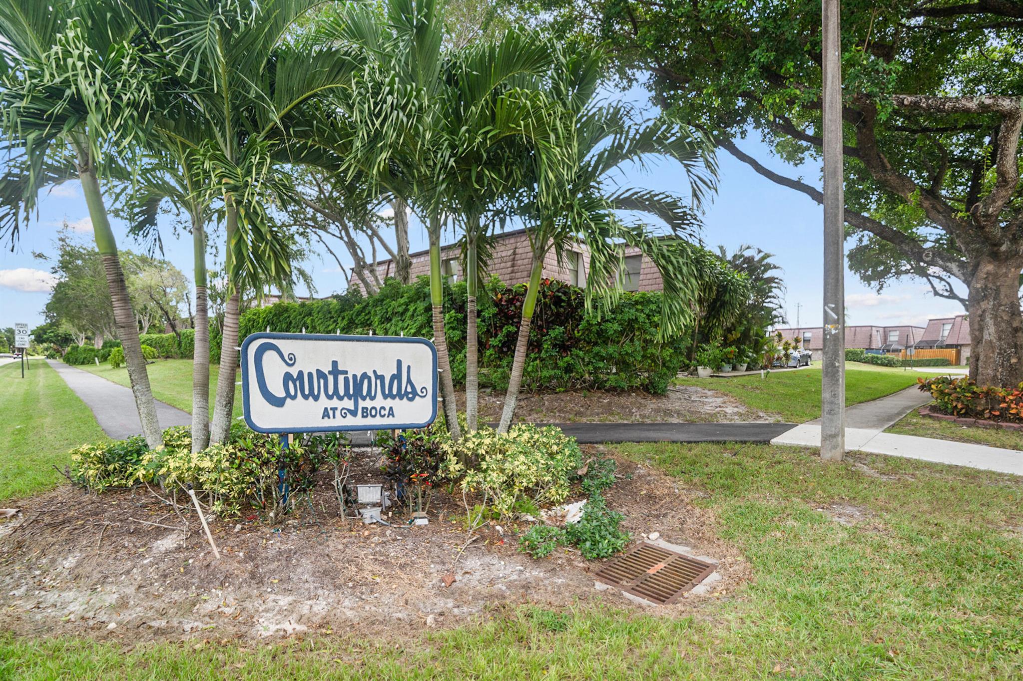 COURTYARDS AT BOCA II - Residential Lease