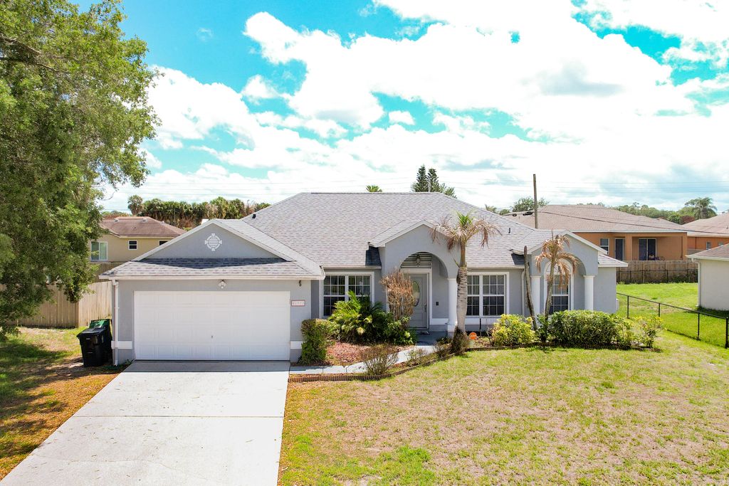 Photo of 2573 SW Dania Street, Port Saint Lucie, FL 34953 (MLS # B26016916)