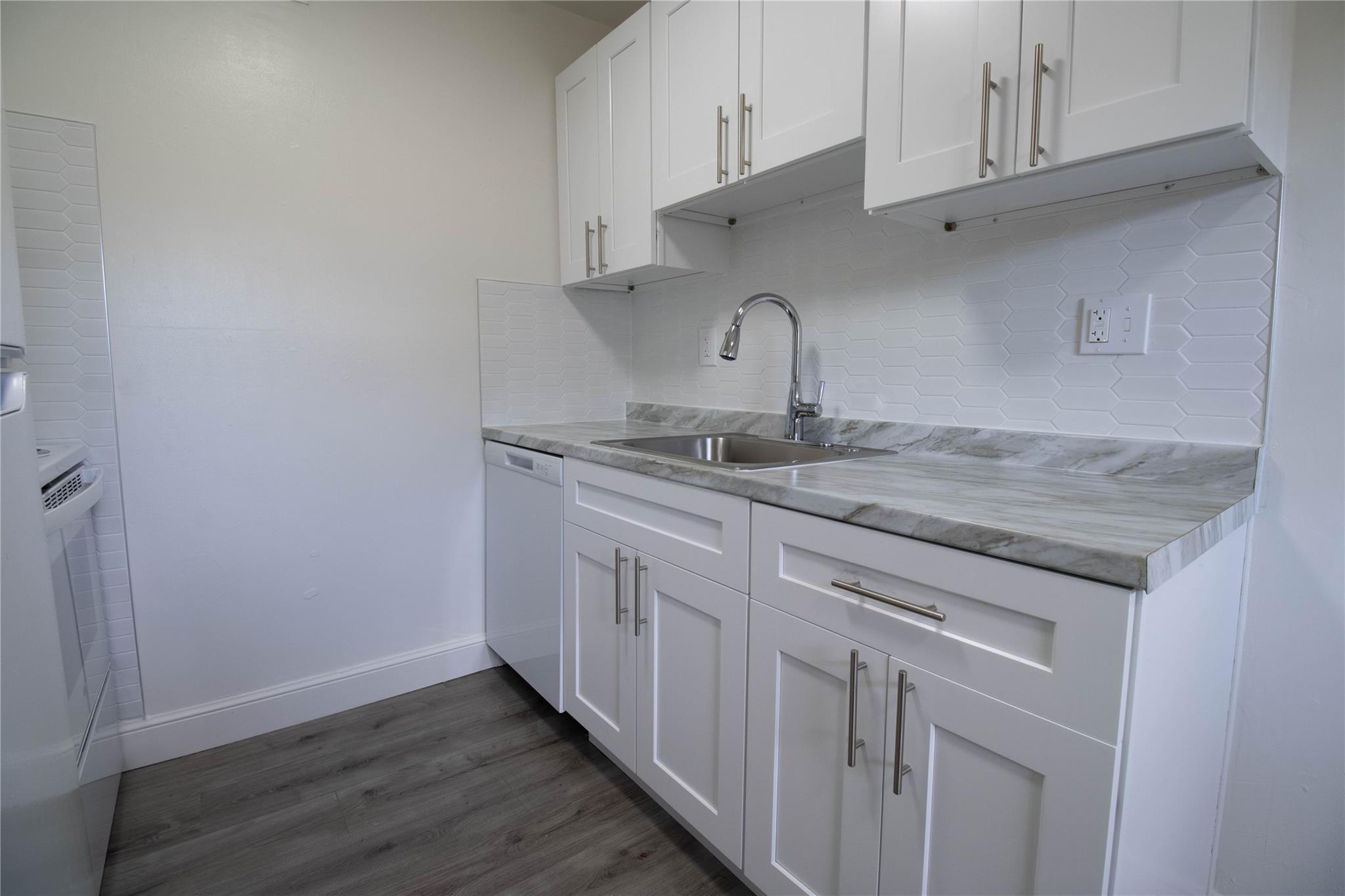 Sailboat Bend - Residential Lease