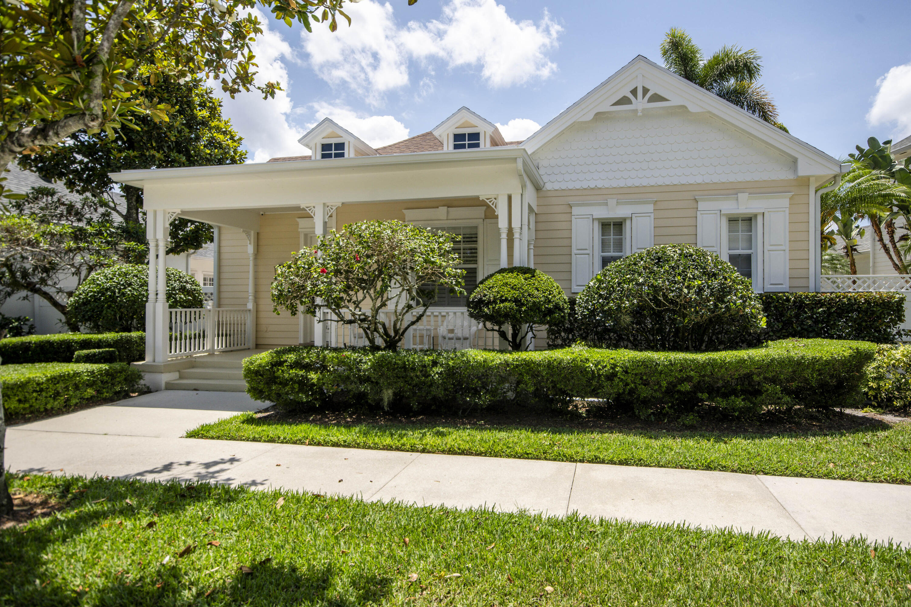 324 Marlberry Circle