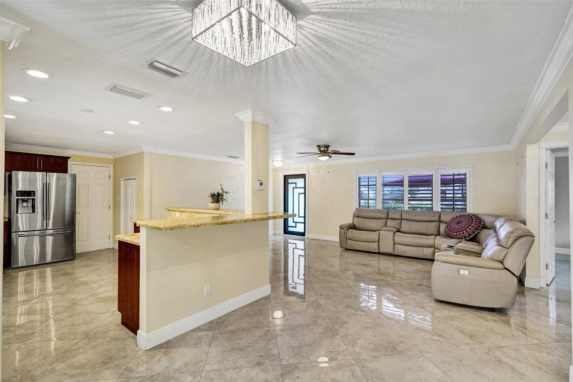 Westwood Commy 6 81-35 B - Residential