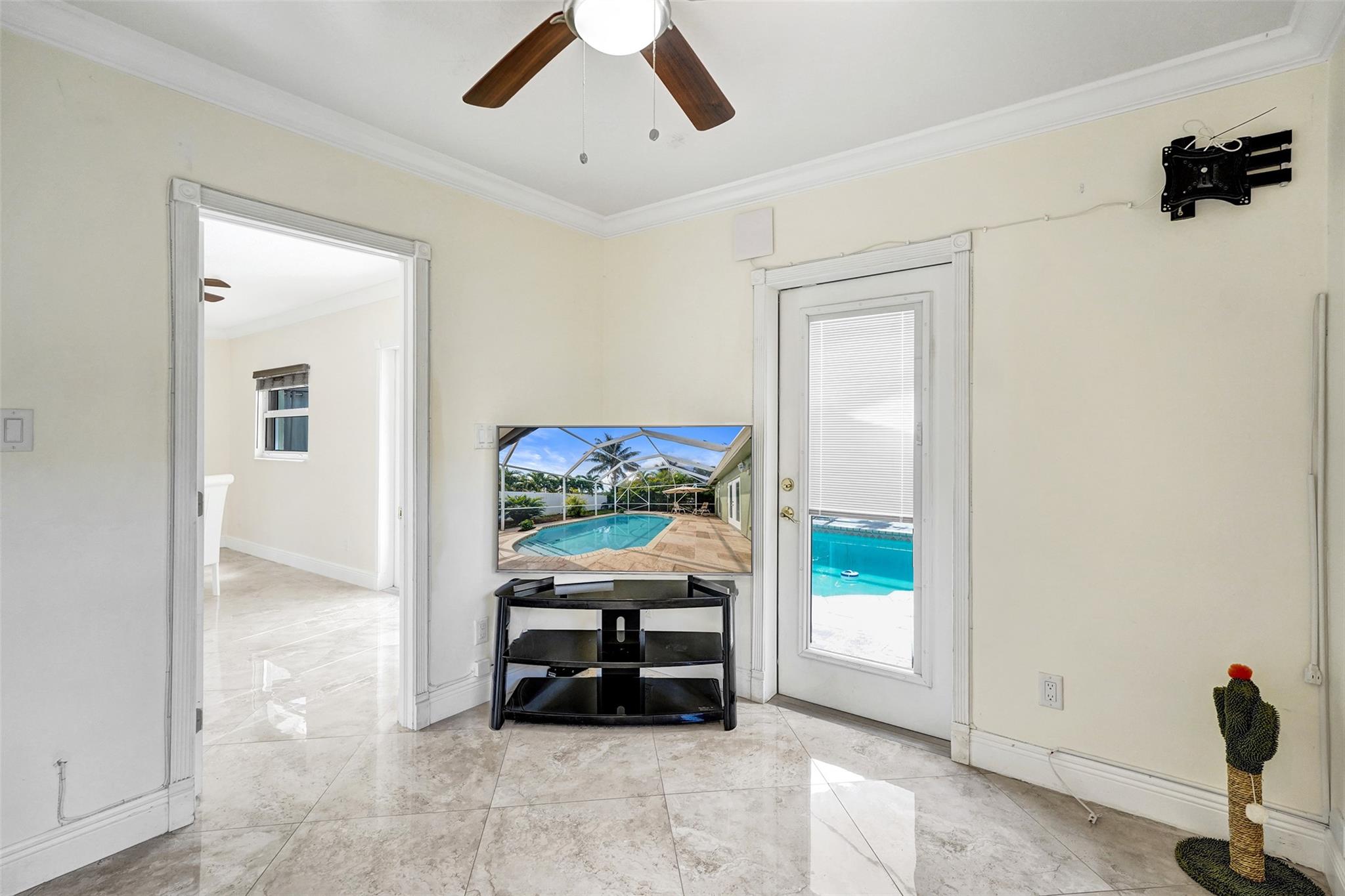 Westwood Commy 6 81-35 B - Residential