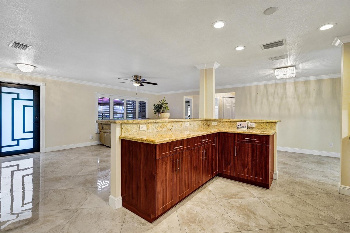 Westwood Commy 6 81-35 B - Residential