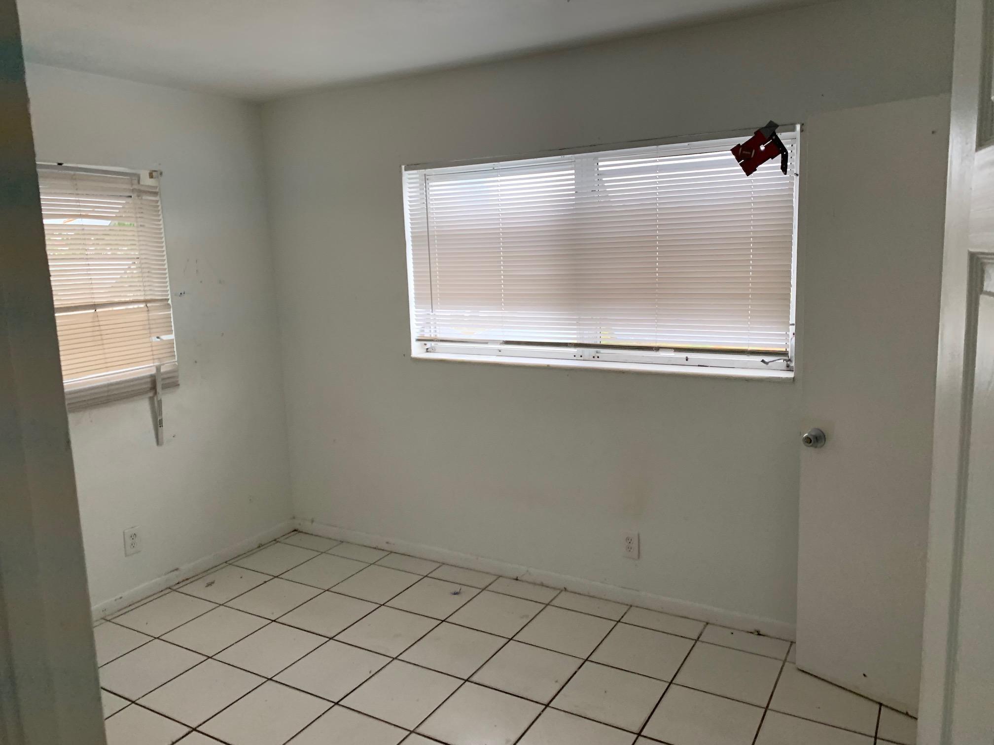 LAKE WORTH TOWN OF ADD 1 - Residential Lease