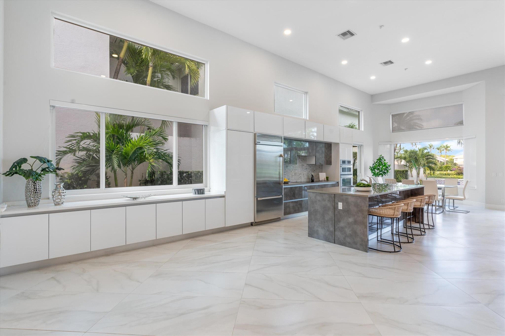 GRAND BAY / POLO CLUB - Residential