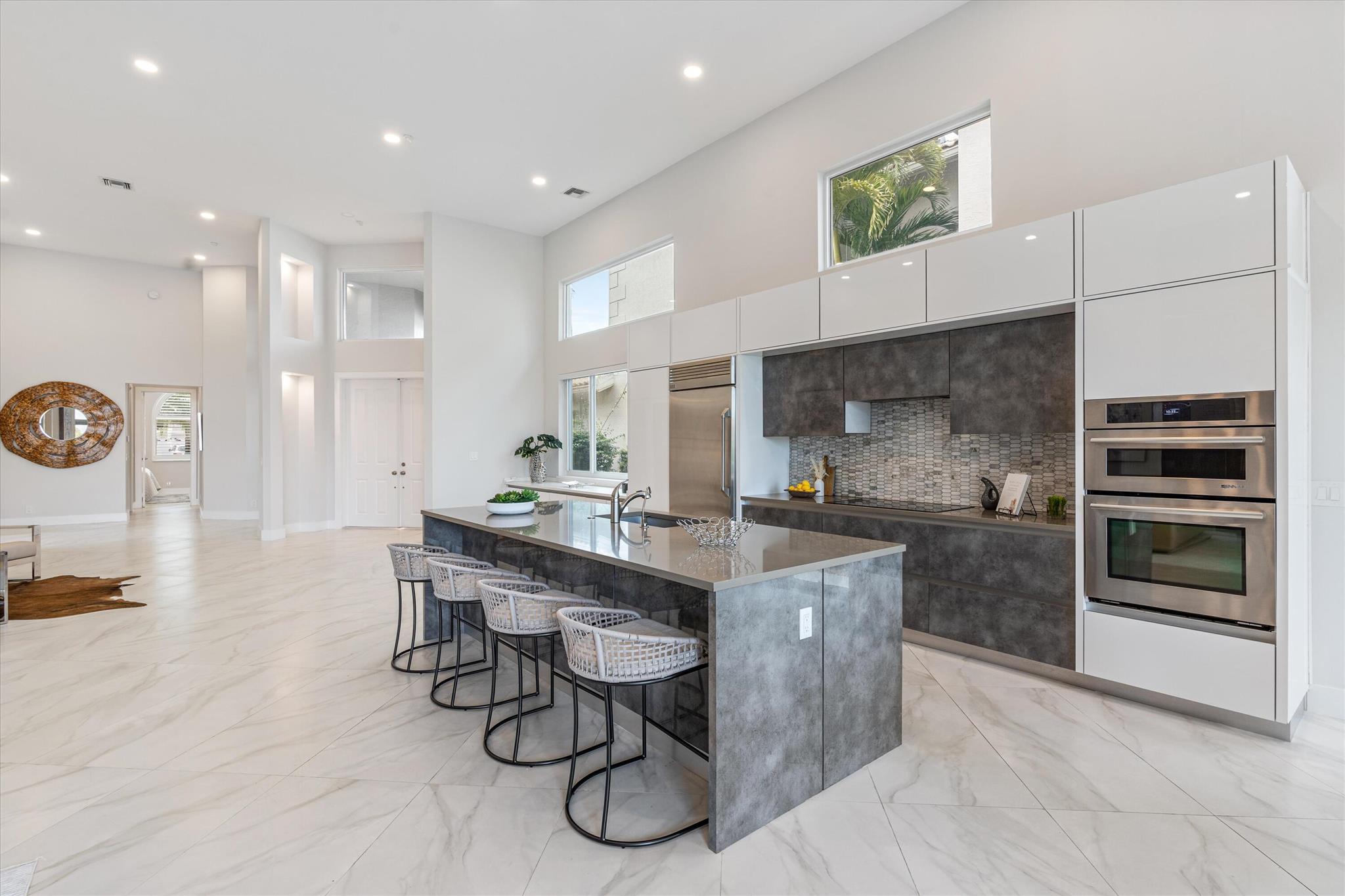 GRAND BAY / POLO CLUB - Residential