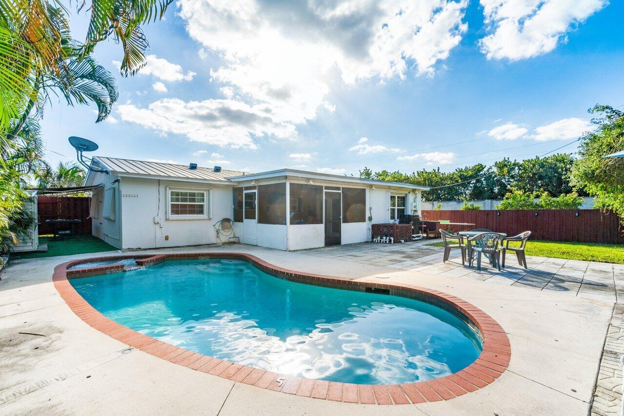 PINE RIDGE - Residential