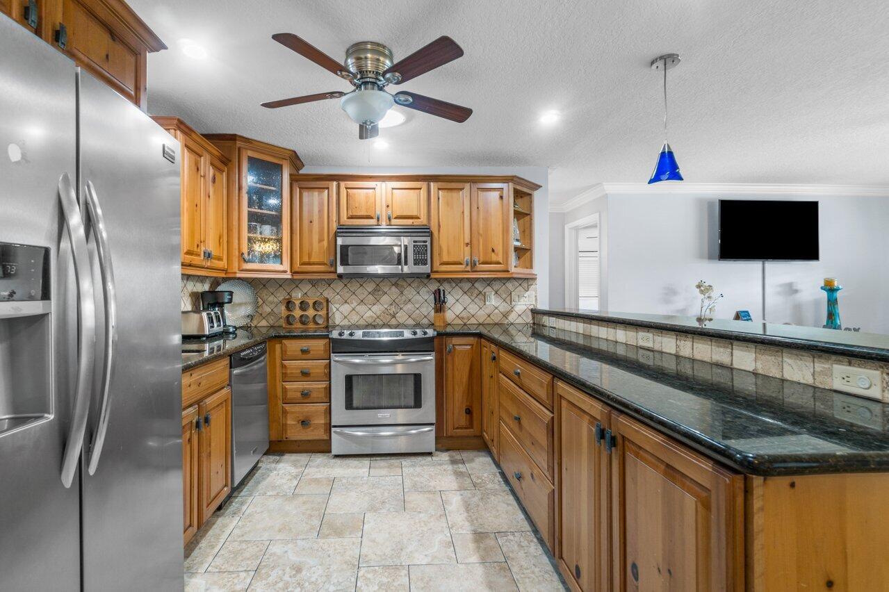 PINE RIDGE - Residential