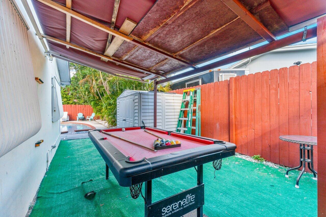 PINE RIDGE - Residential