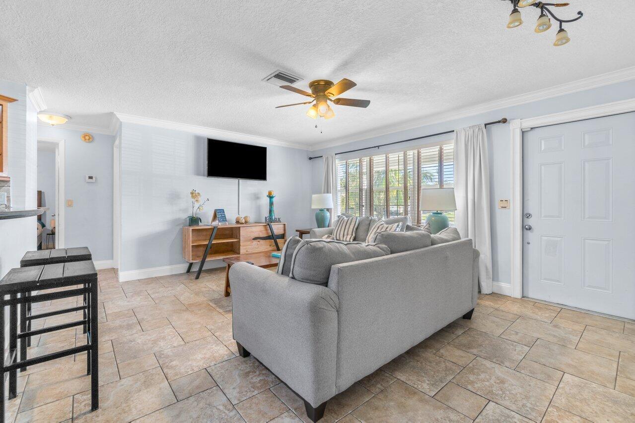 PINE RIDGE - Residential