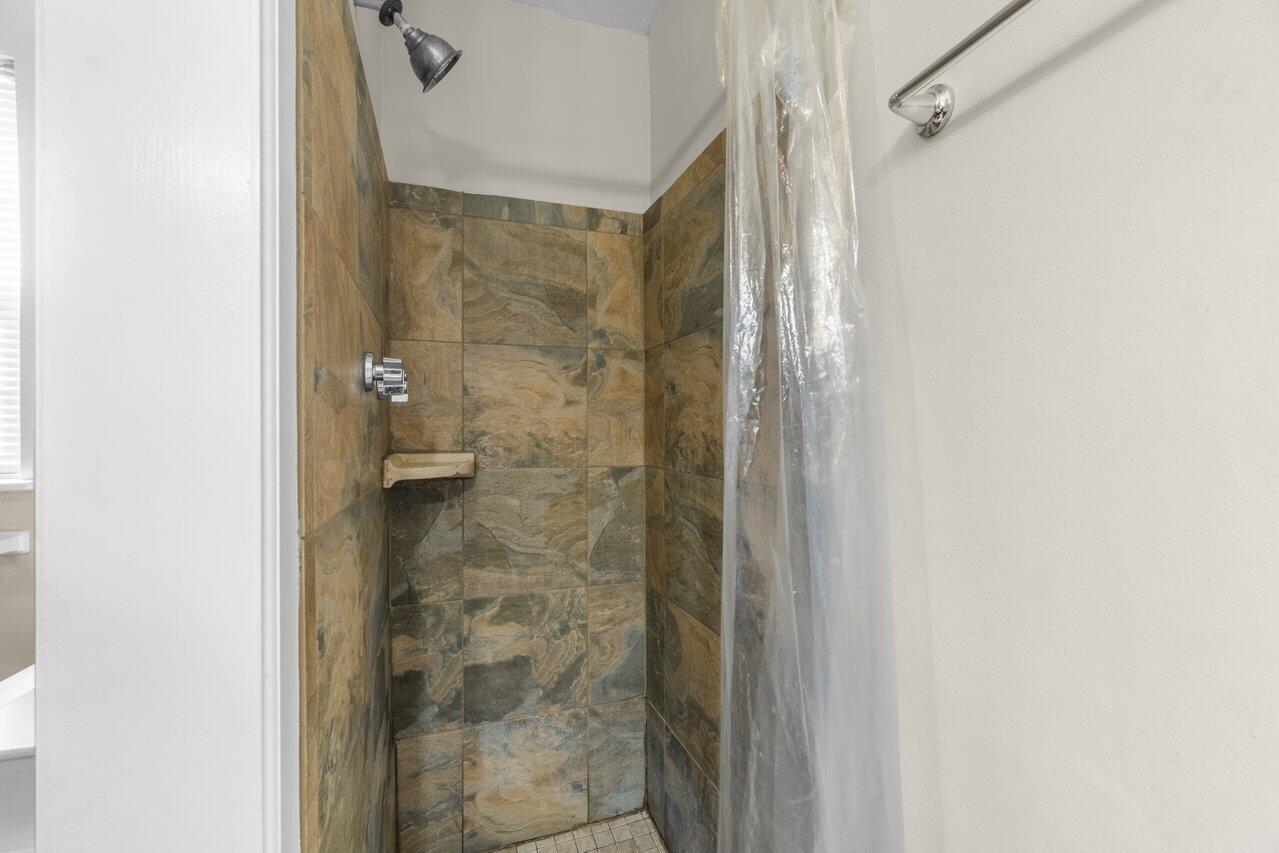 PINE RIDGE - Residential