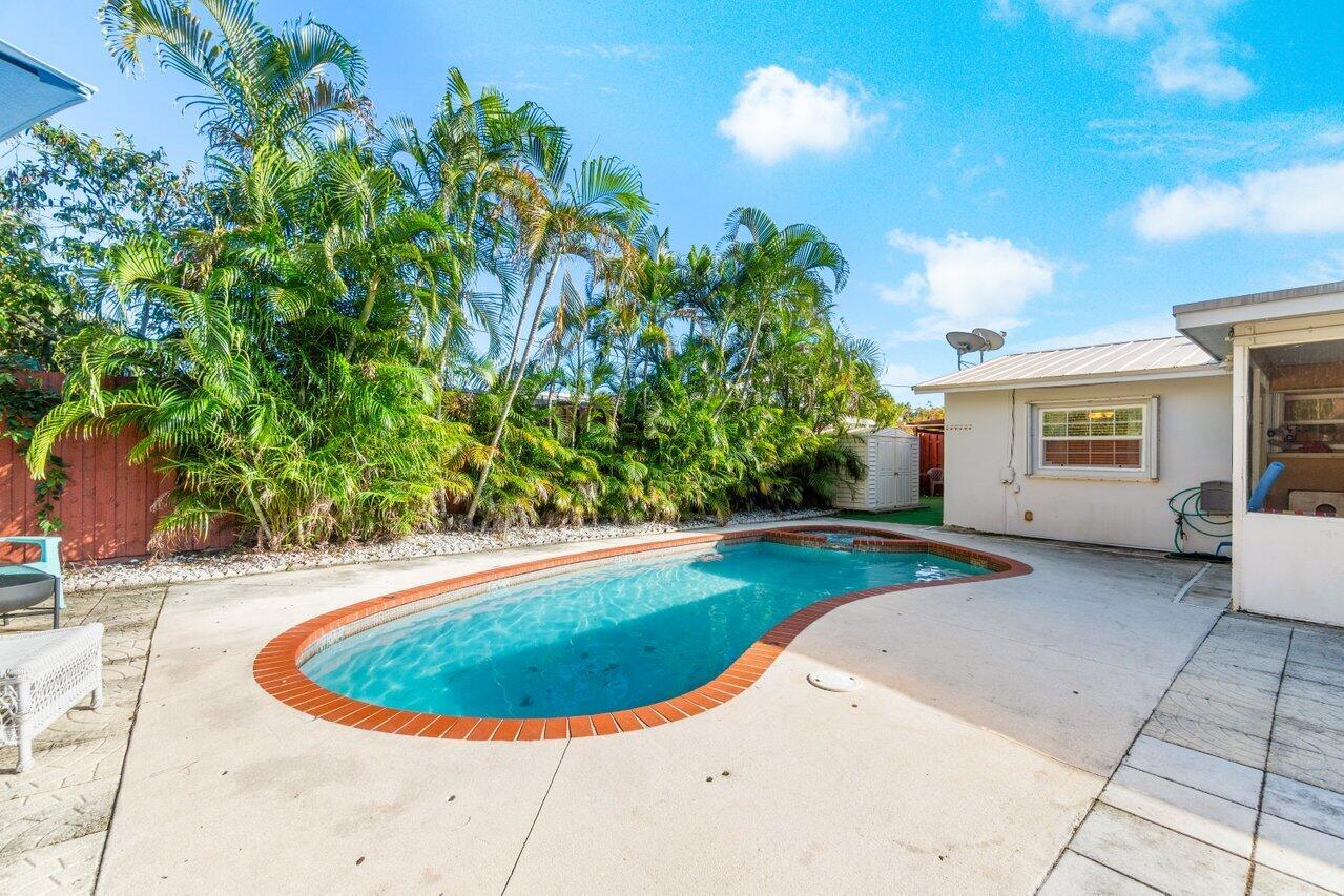 PINE RIDGE - Residential