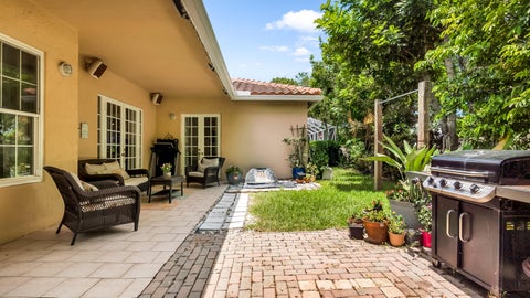 Tiny photo for 7232 NW 58th Way, Parkland, FL 33067 (MLS # B26043183)