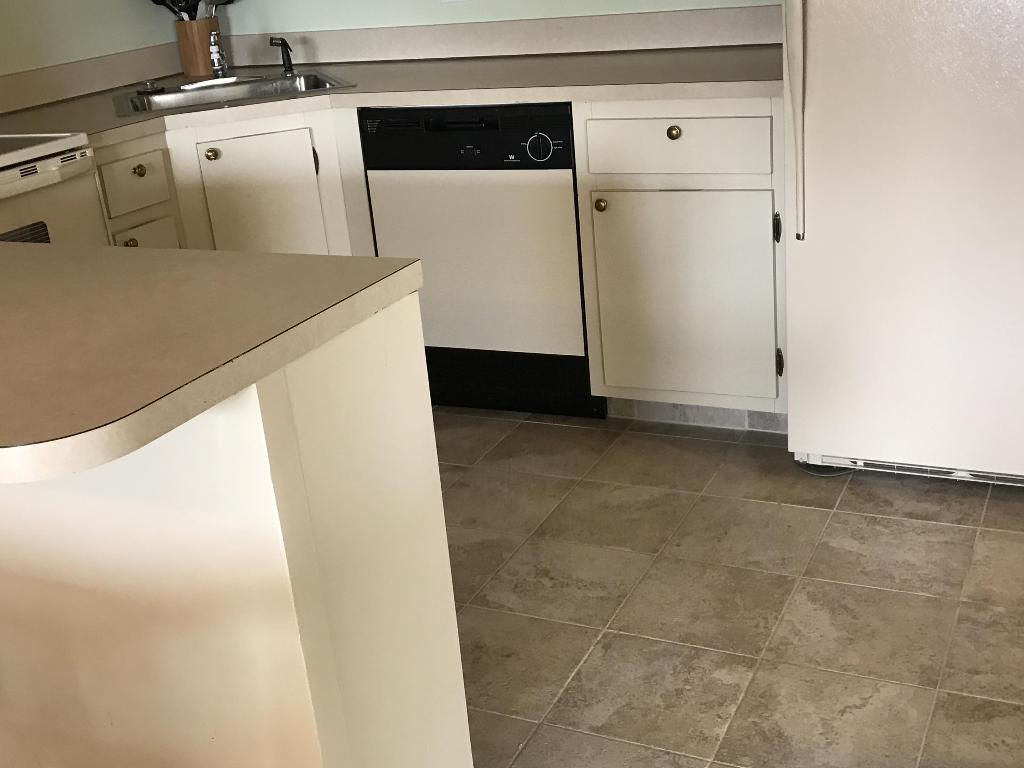 PINE RIDGE SOUTH III CONDO - Residential