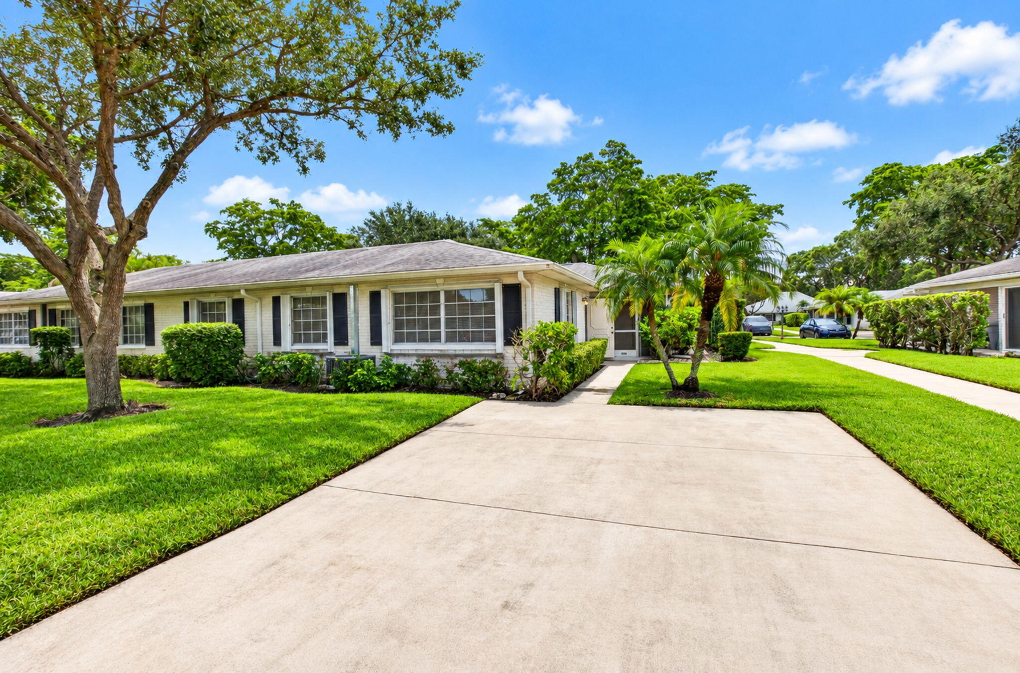 10128 S 44th Drive 370