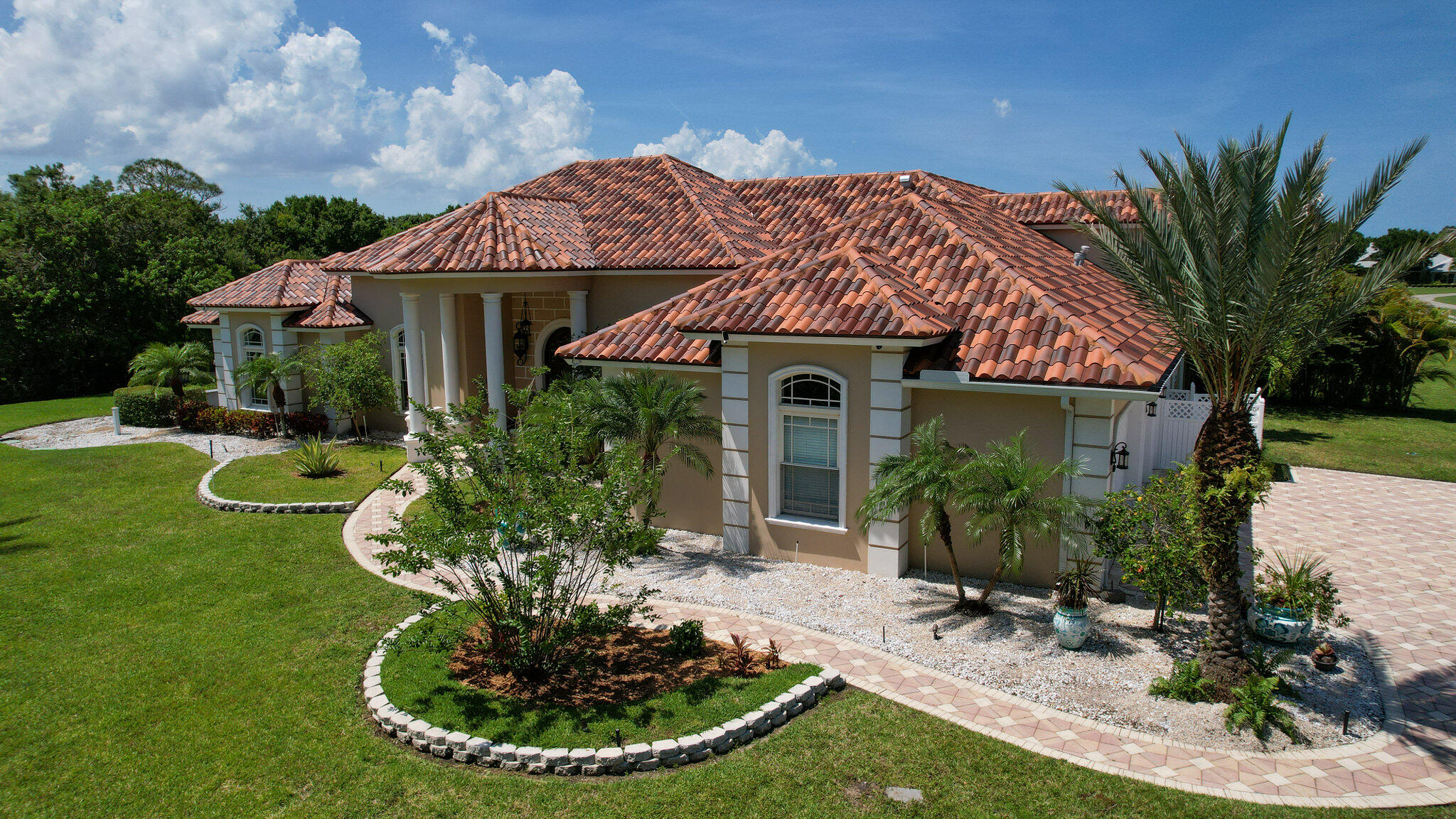 TRINITY OAKS (A OF E) - Residential