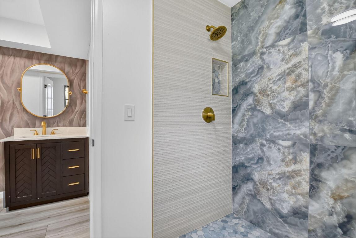 CYPRESS KEY VILLAS - Residential