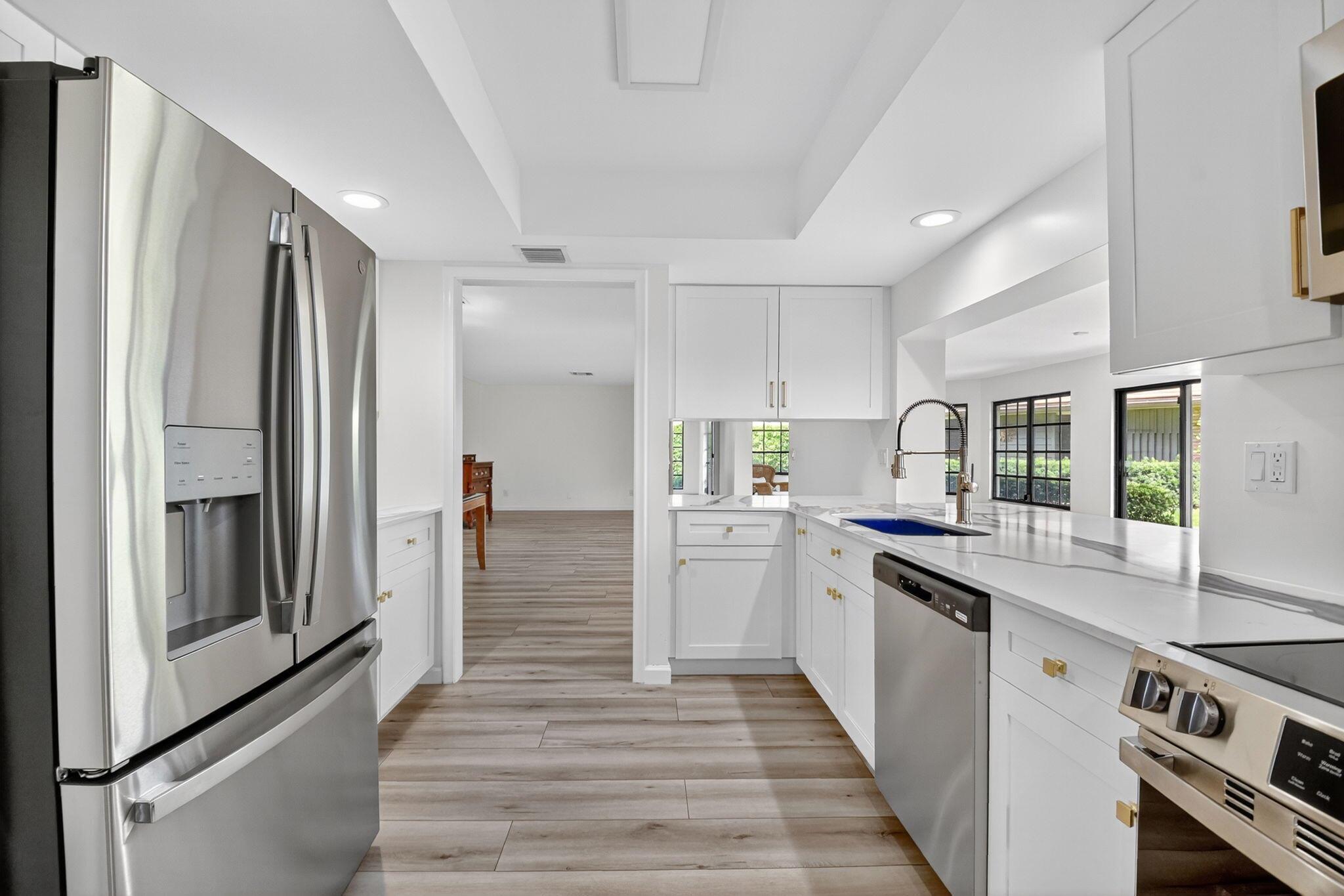 CYPRESS KEY VILLAS - Residential