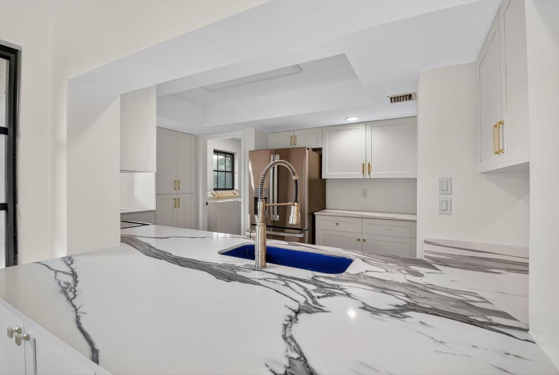 CYPRESS KEY VILLAS - Residential