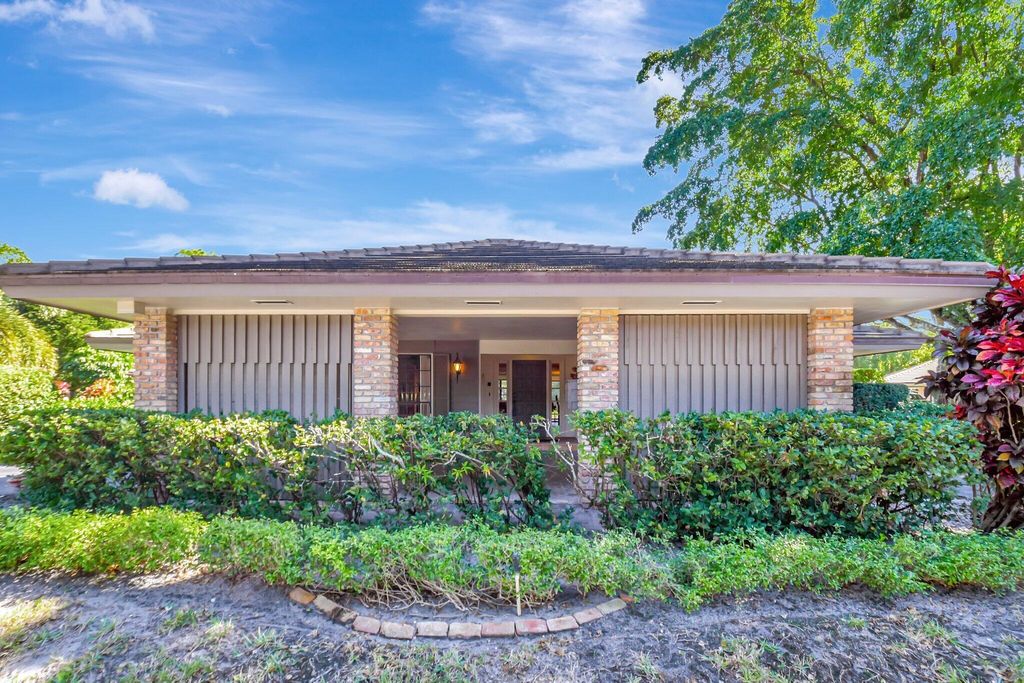 Photo of 600 Cypress Key Drive, Atlantis, FL 33462 (MLS # R11128119)