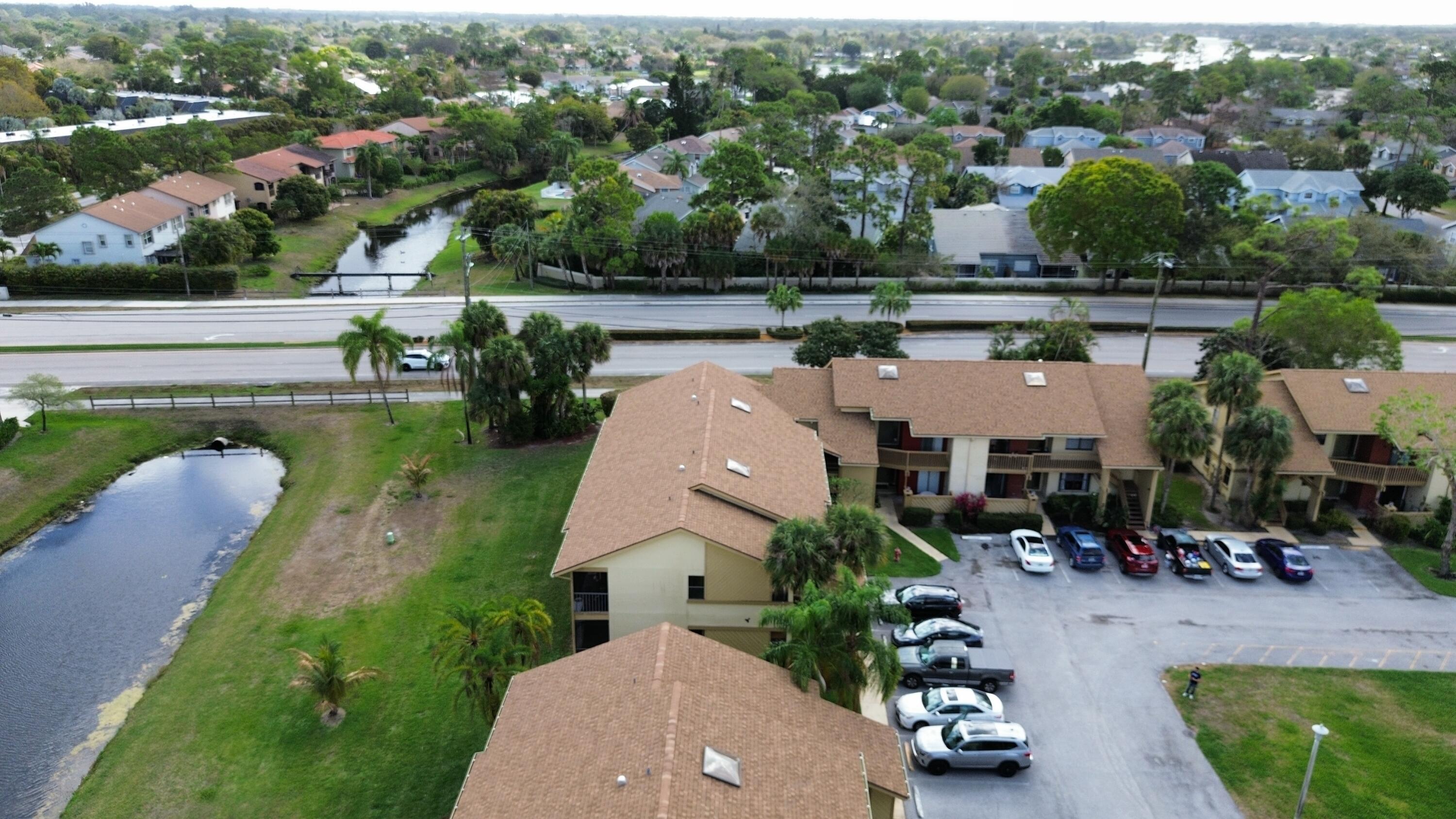 SHEFFIELD WOODS AT WELLINGTON CONDO - Residential