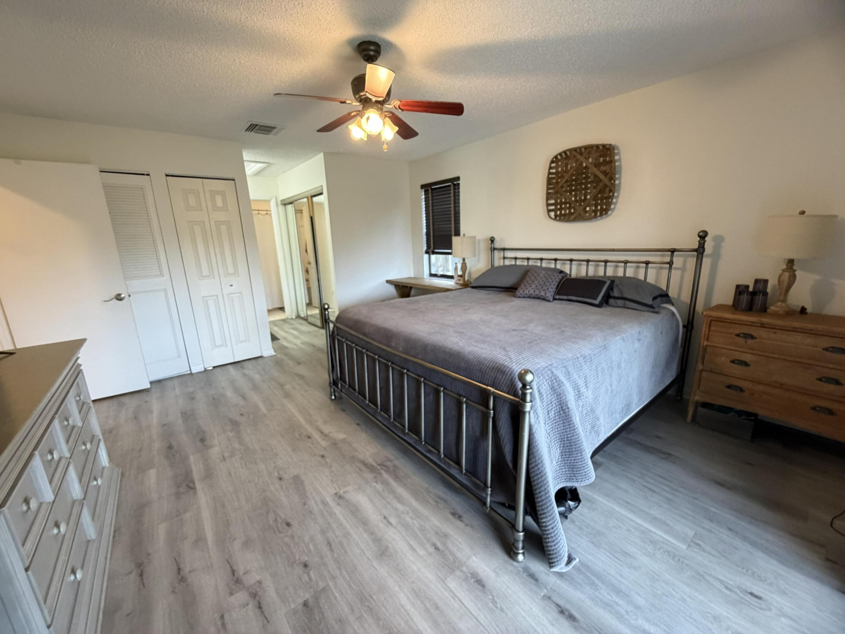 SHEFFIELD WOODS AT WELLINGTON CONDO - Residential