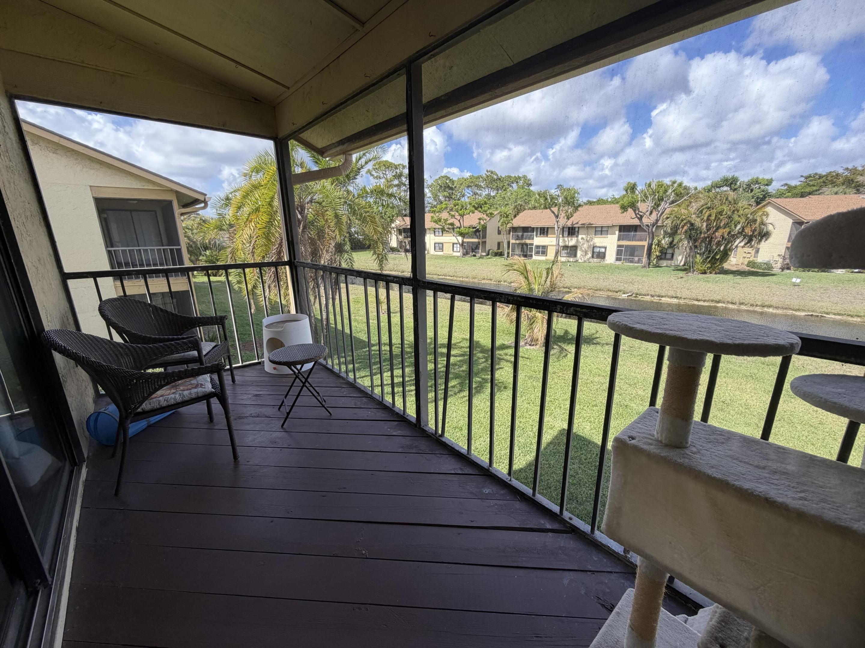 SHEFFIELD WOODS AT WELLINGTON CONDO - Residential