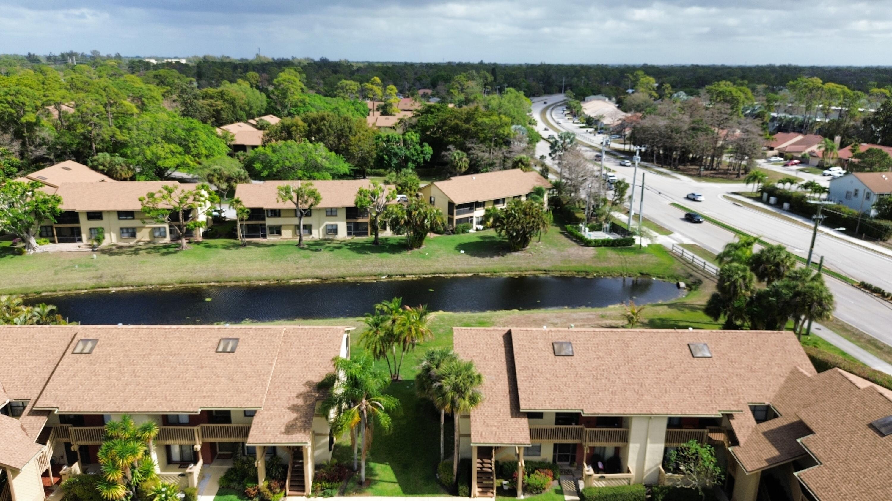 SHEFFIELD WOODS AT WELLINGTON CONDO - Residential