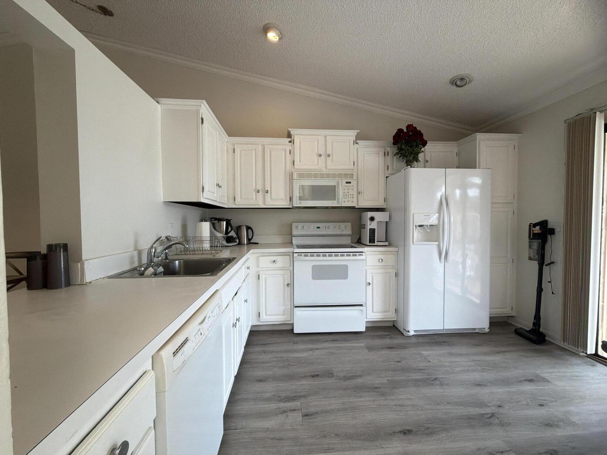 13055 Albright Court 20