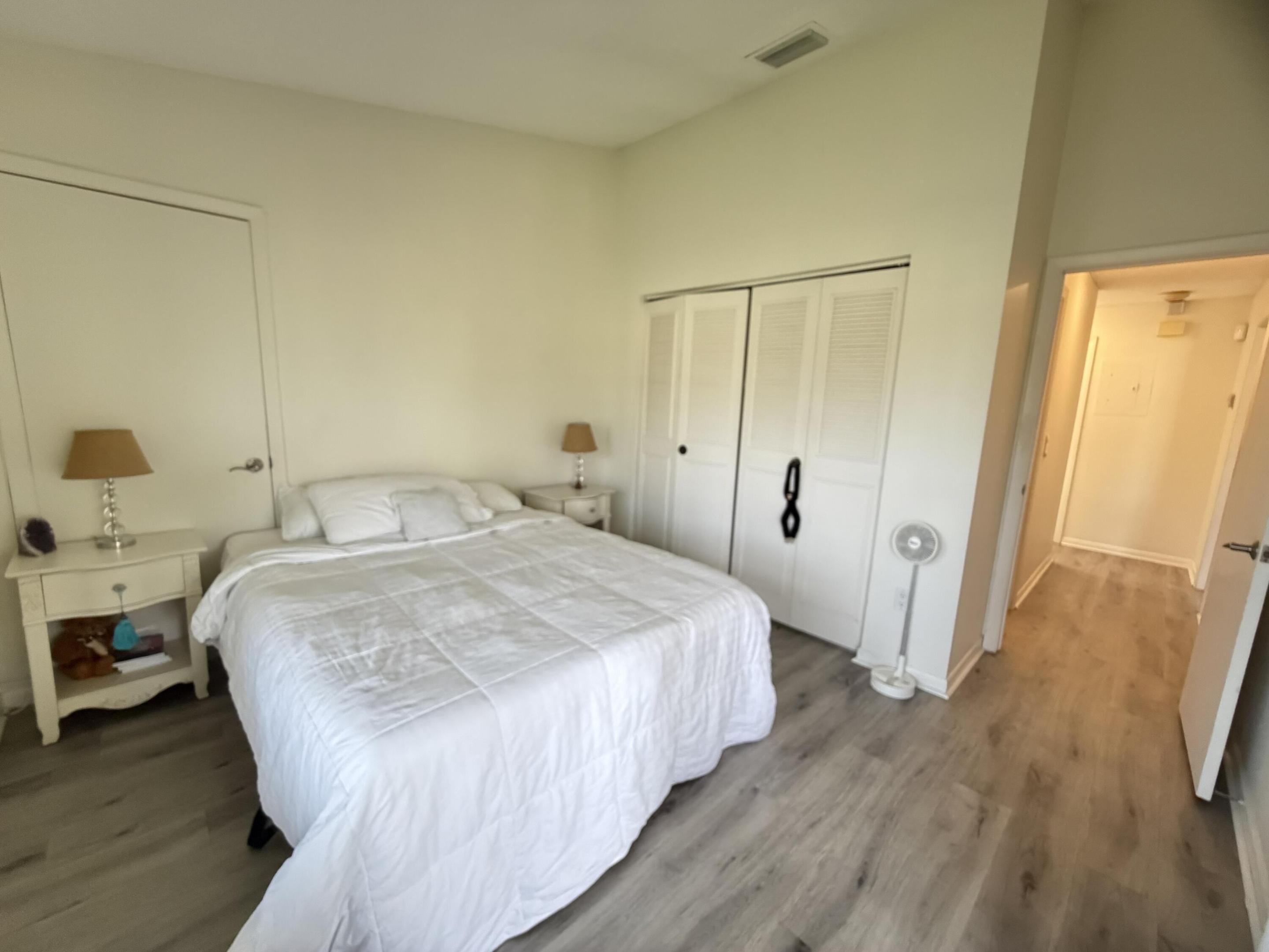 SHEFFIELD WOODS AT WELLINGTON CONDO - Residential