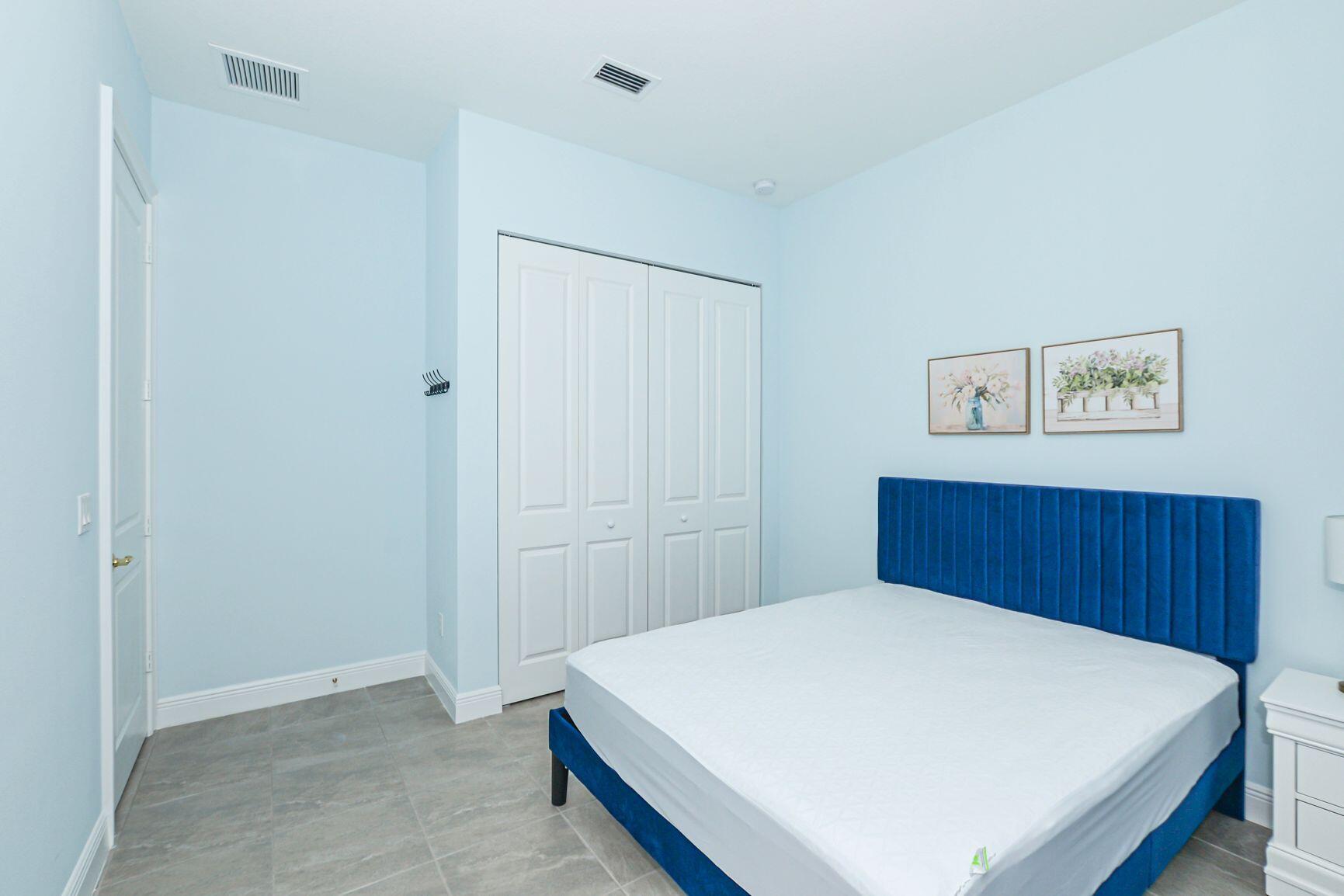 PORT ST LUCIE SECTION 40 - Residential Lease