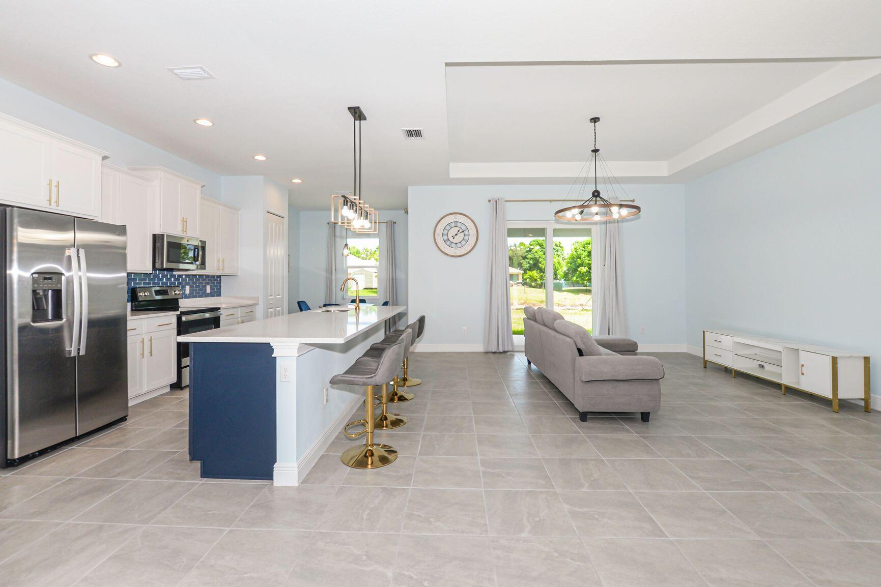 PORT ST LUCIE SECTION 40 - Residential Lease