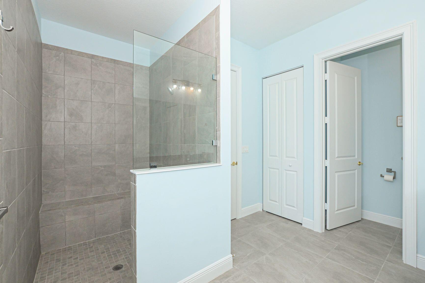 PORT ST LUCIE SECTION 40 - Residential Lease