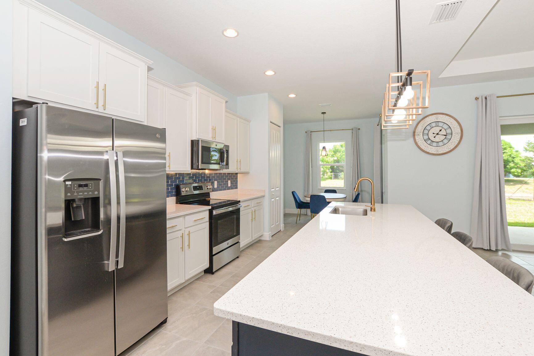 PORT ST LUCIE SECTION 40 - Residential Lease