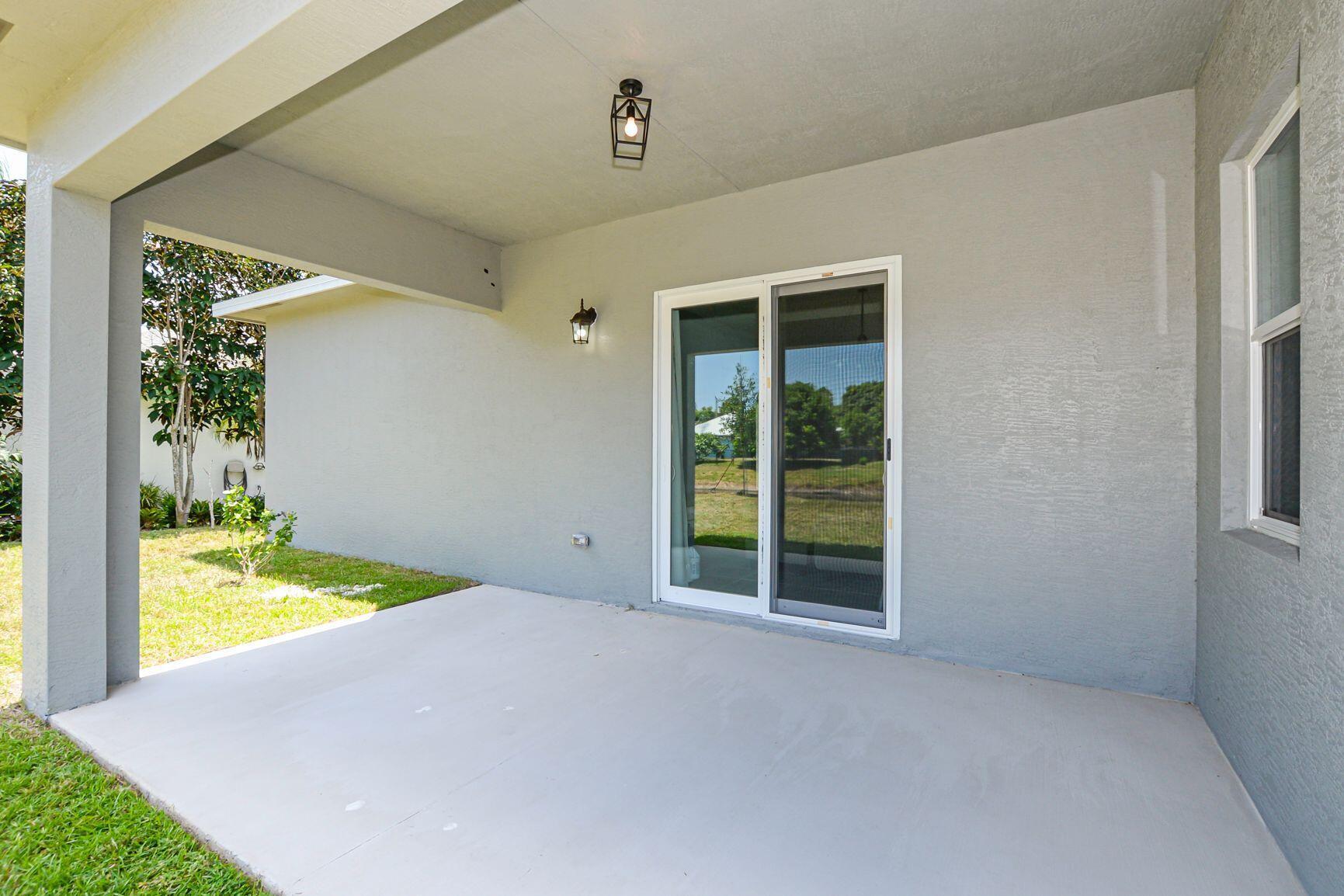 PORT ST LUCIE SECTION 40 - Residential Lease