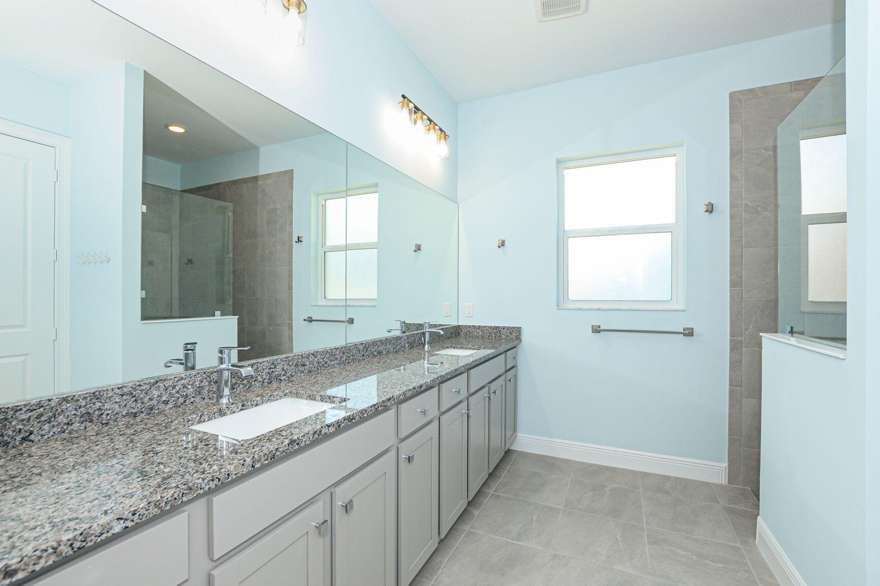 PORT ST LUCIE SECTION 40 - Residential Lease