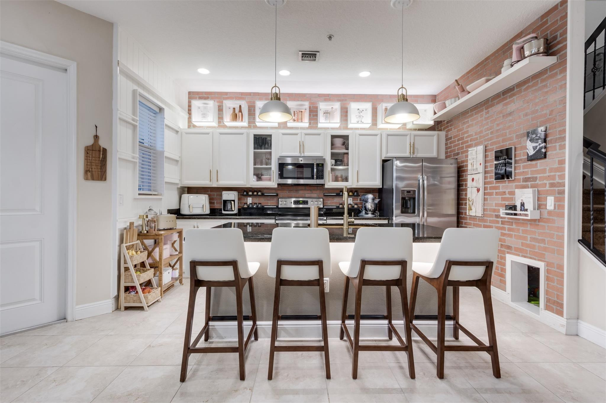 Centra Falls - Residential