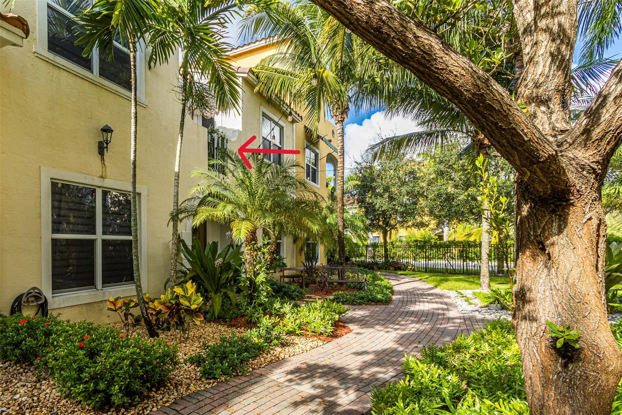 Centra Falls - Residential