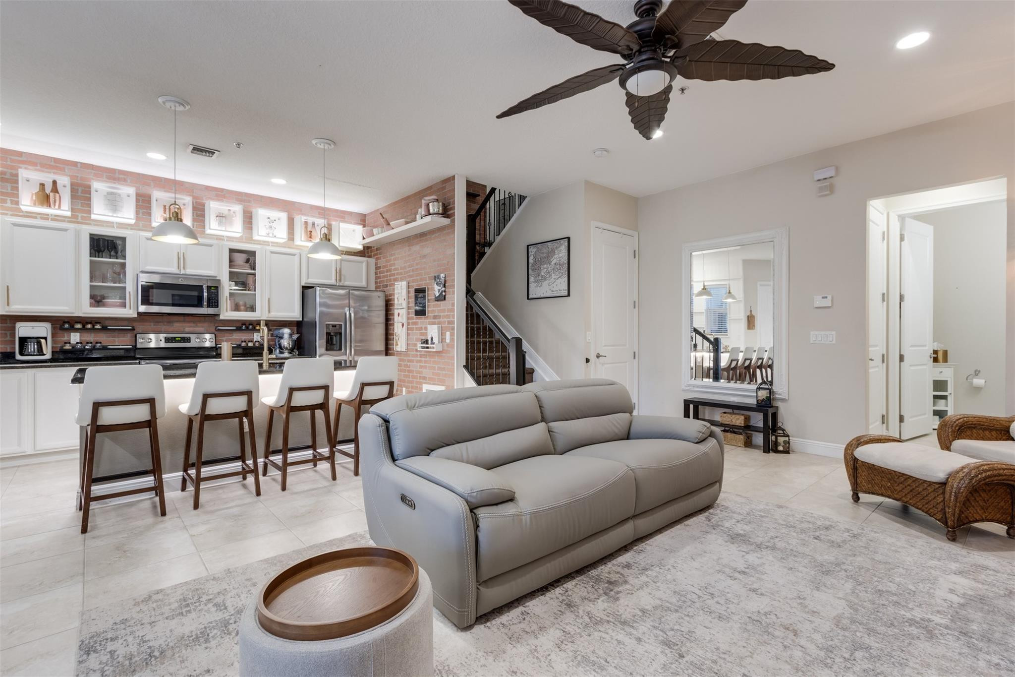 Centra Falls - Residential