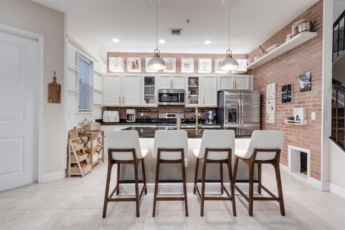 Centra Falls - Residential