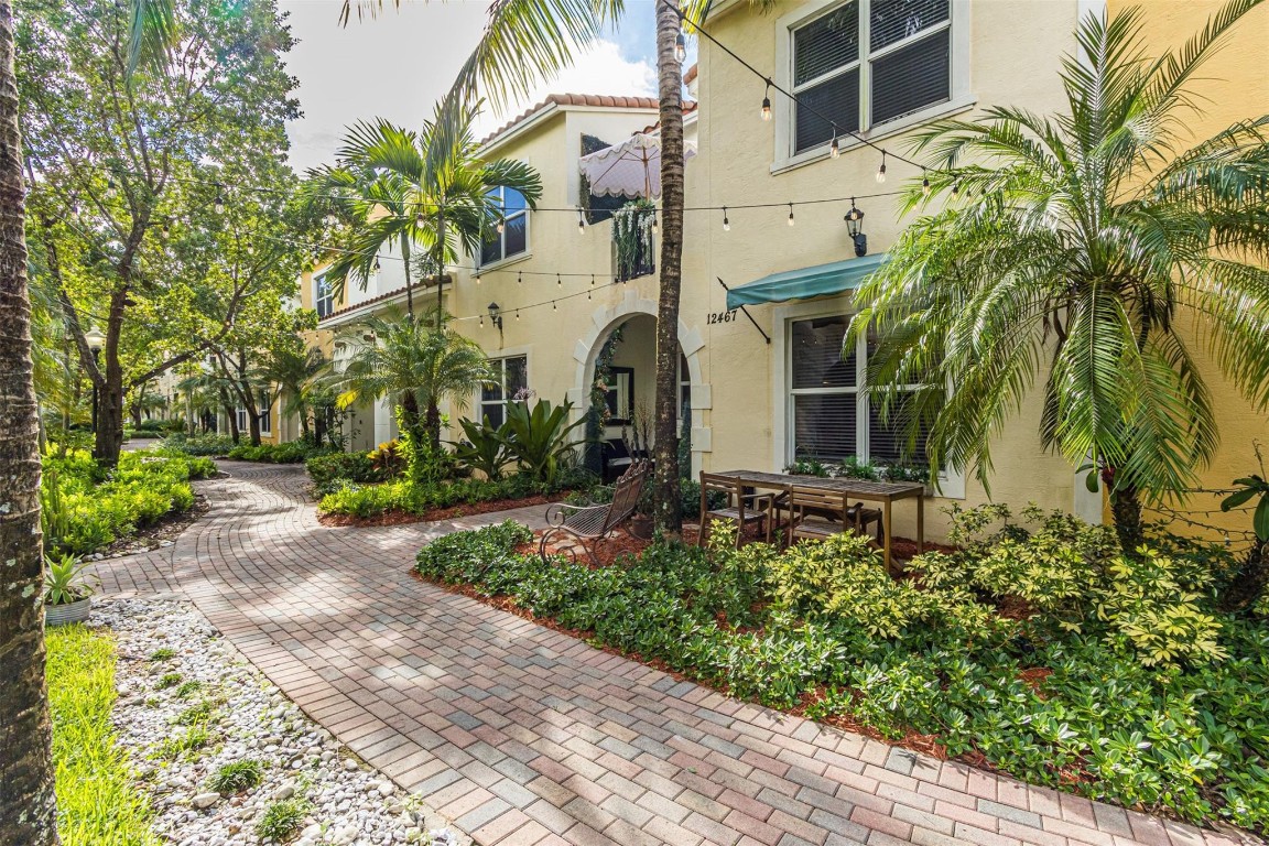 Centra Falls - Residential