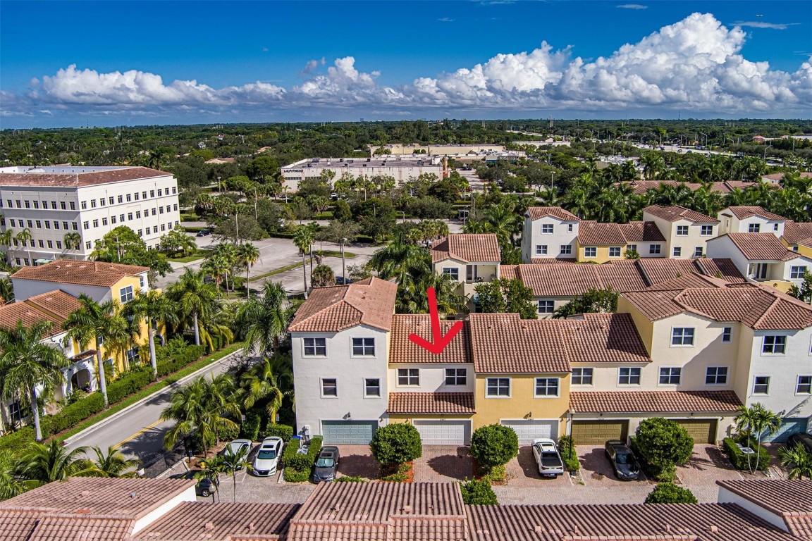 Centra Falls - Residential