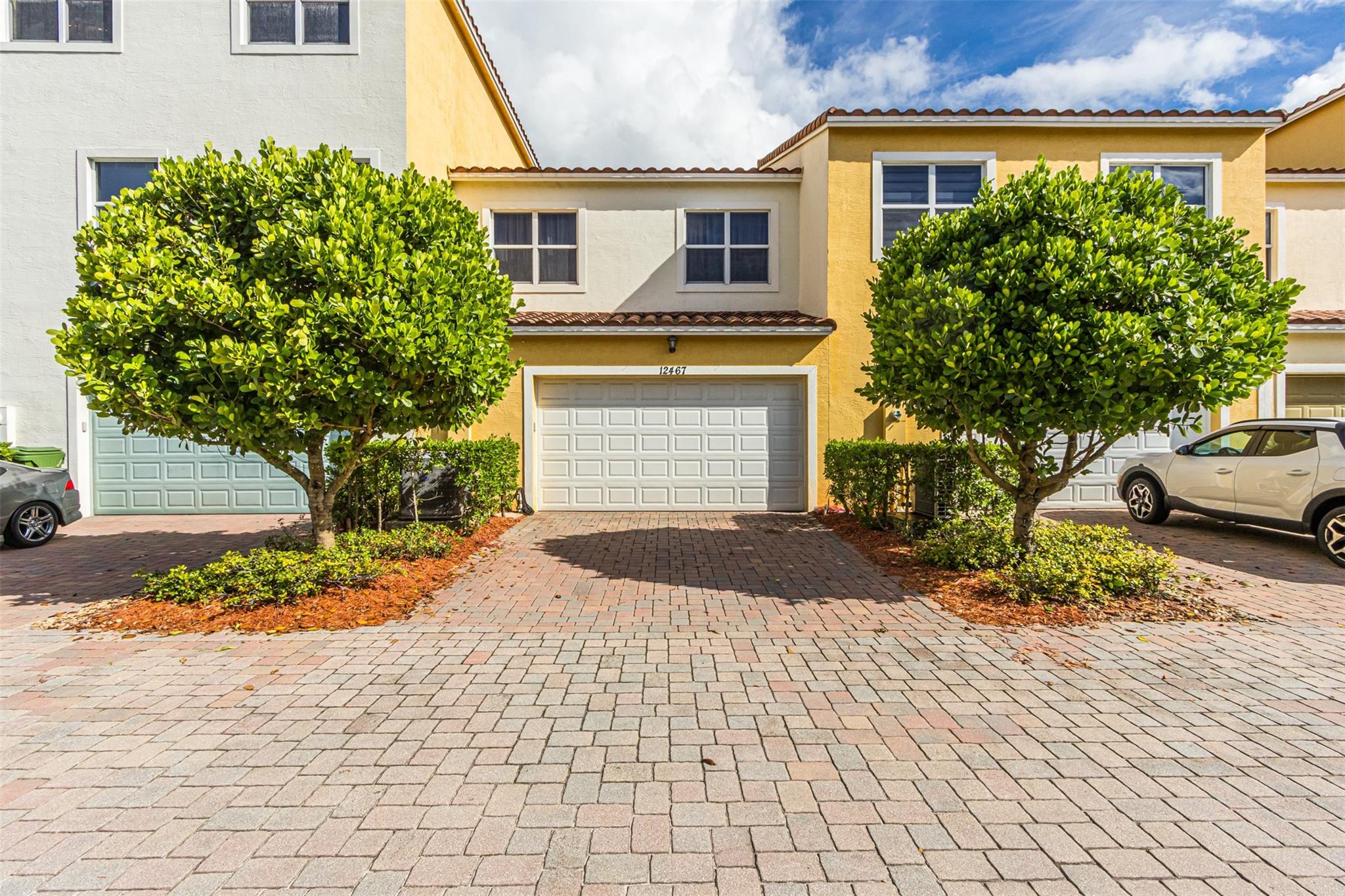 Centra Falls - Residential