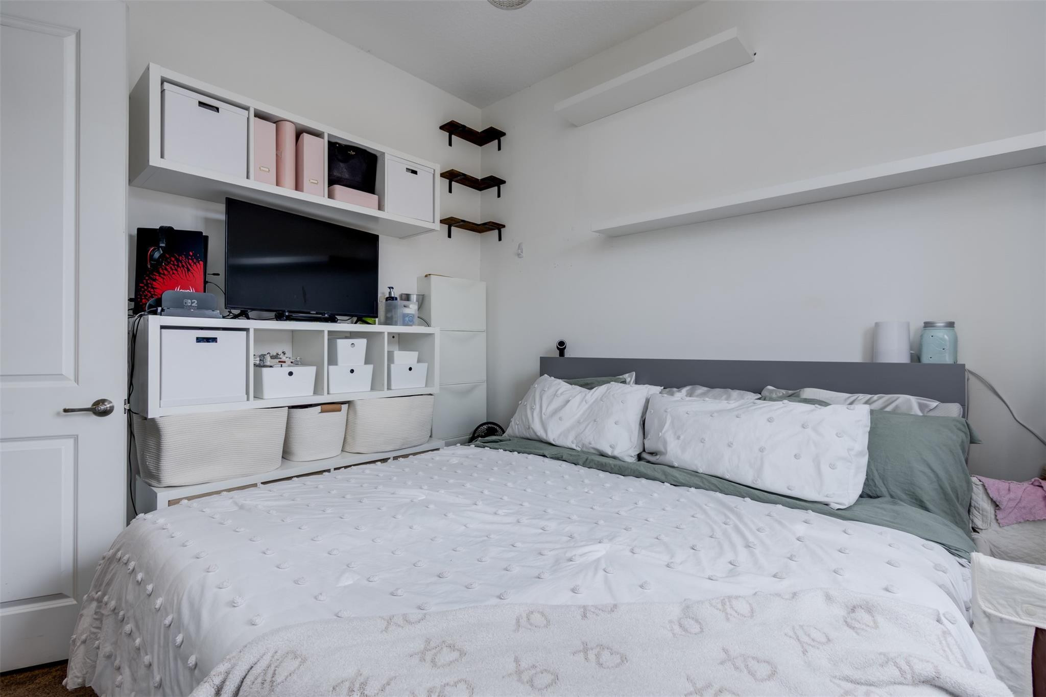 Centra Falls - Residential