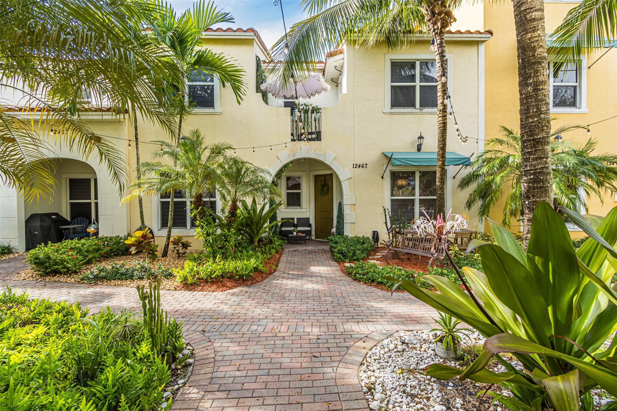 Centra Falls - Residential